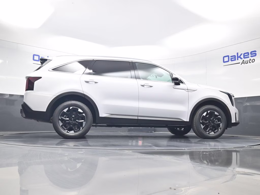2026 Glacial White Pearl Kia Sorento S AWD SUV