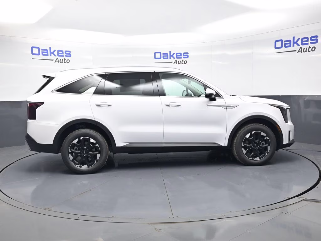 2026 Glacial White Pearl Kia Sorento S AWD SUV