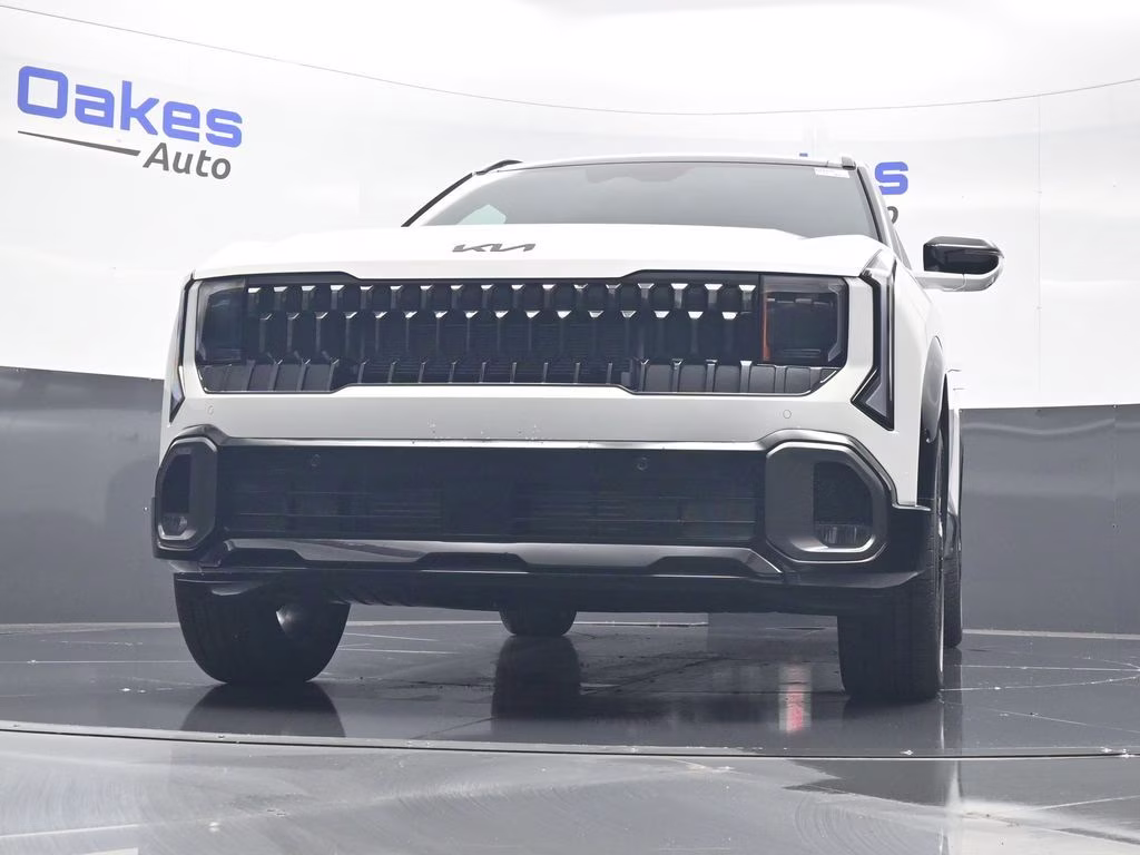 2027 Snow White Pearl Kia Seltos X-Line AWD SUV