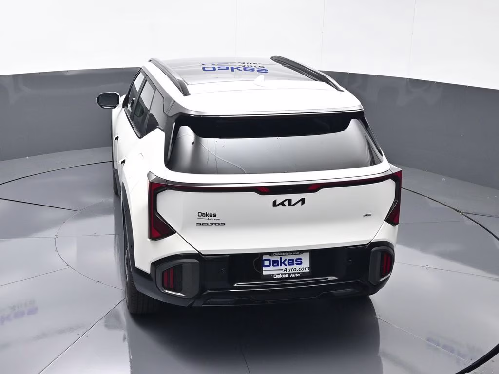 2027 Snow White Pearl Kia Seltos X-Line AWD SUV