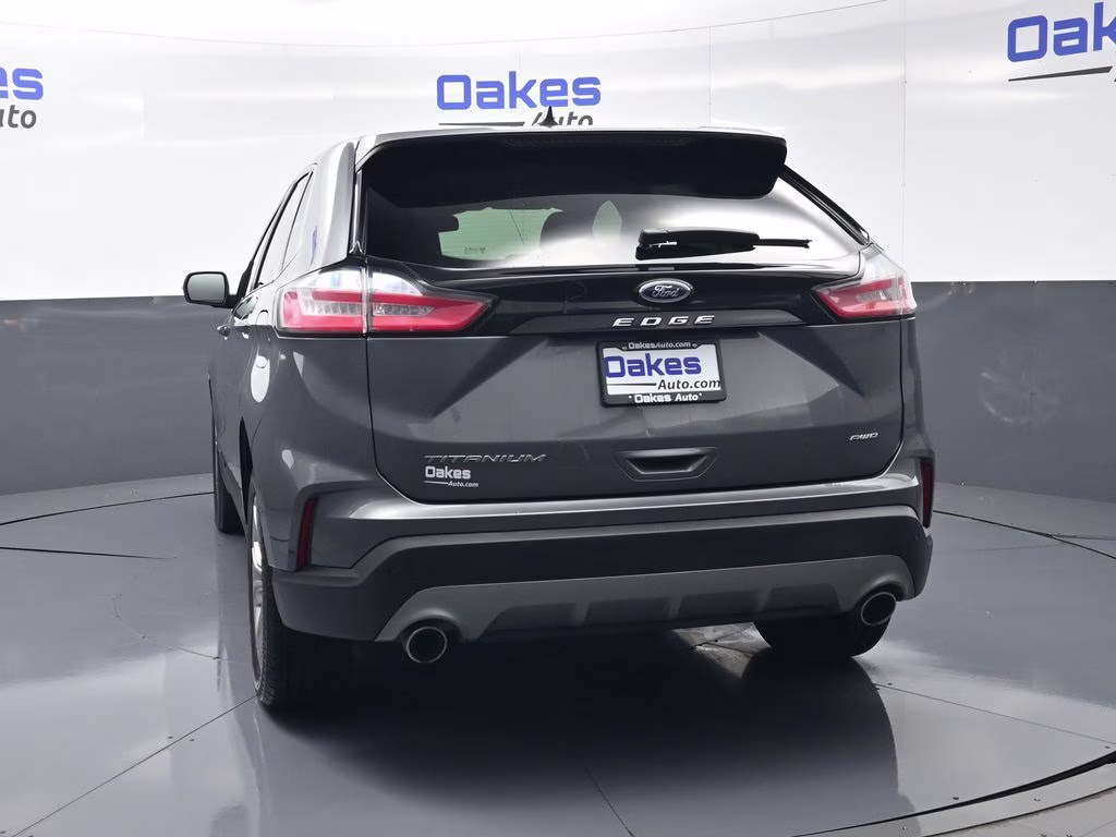 2024 Gray Metallic Ford Edge Titanium AWD SUV