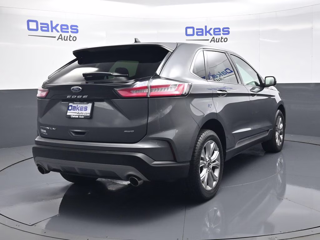 2024 Gray Metallic Ford Edge Titanium AWD SUV