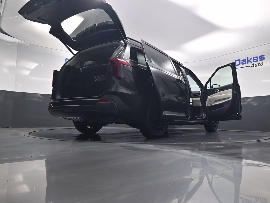 2026 Panthera Metal Kia Carnival Hybrid SX Prestige FWD Van