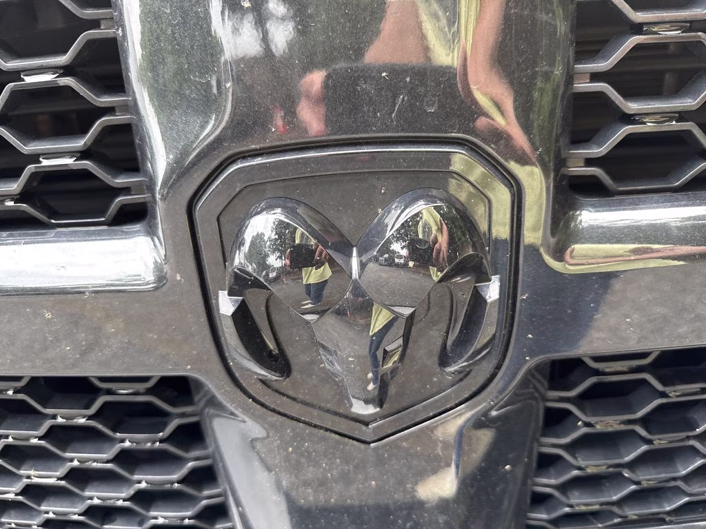 2018 Brilliant Black Crystal Pearlcoat Ram 1500 Big Horn 4X4 Truck