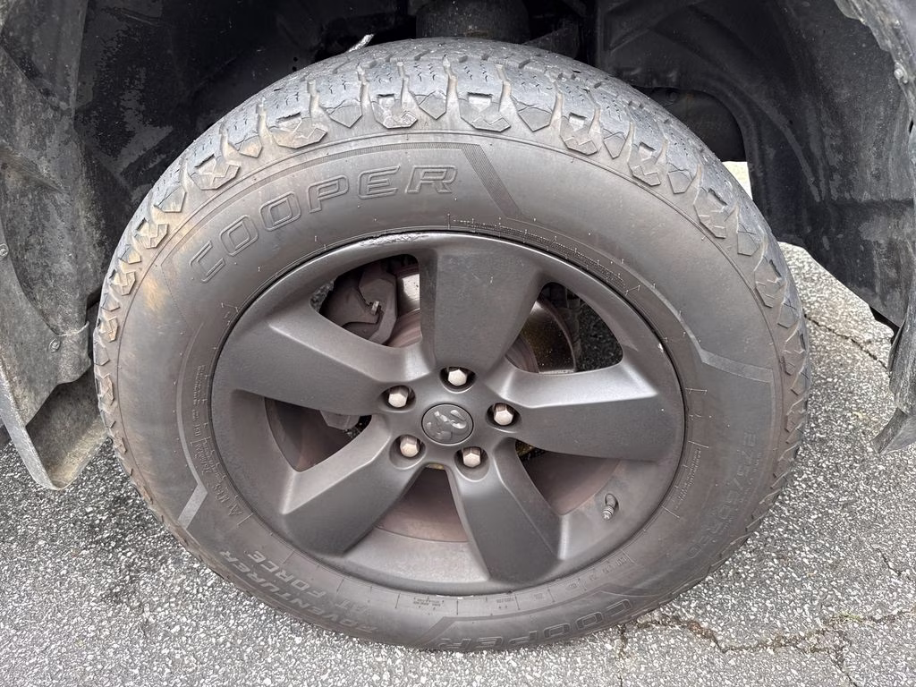 2018 Brilliant Black Crystal Pearlcoat Ram 1500 Big Horn 4X4 Truck