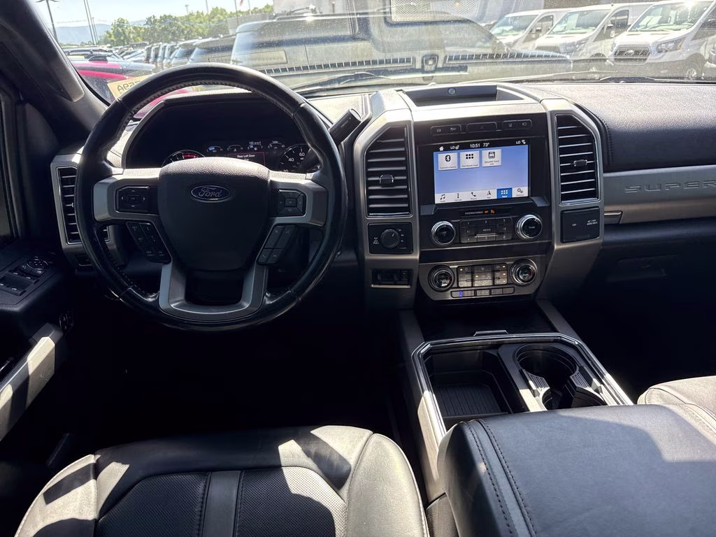 2019 White Platinum Metallic Tri-Coat Ford Super Duty F-250 SRW Platinum 4X4 Truck