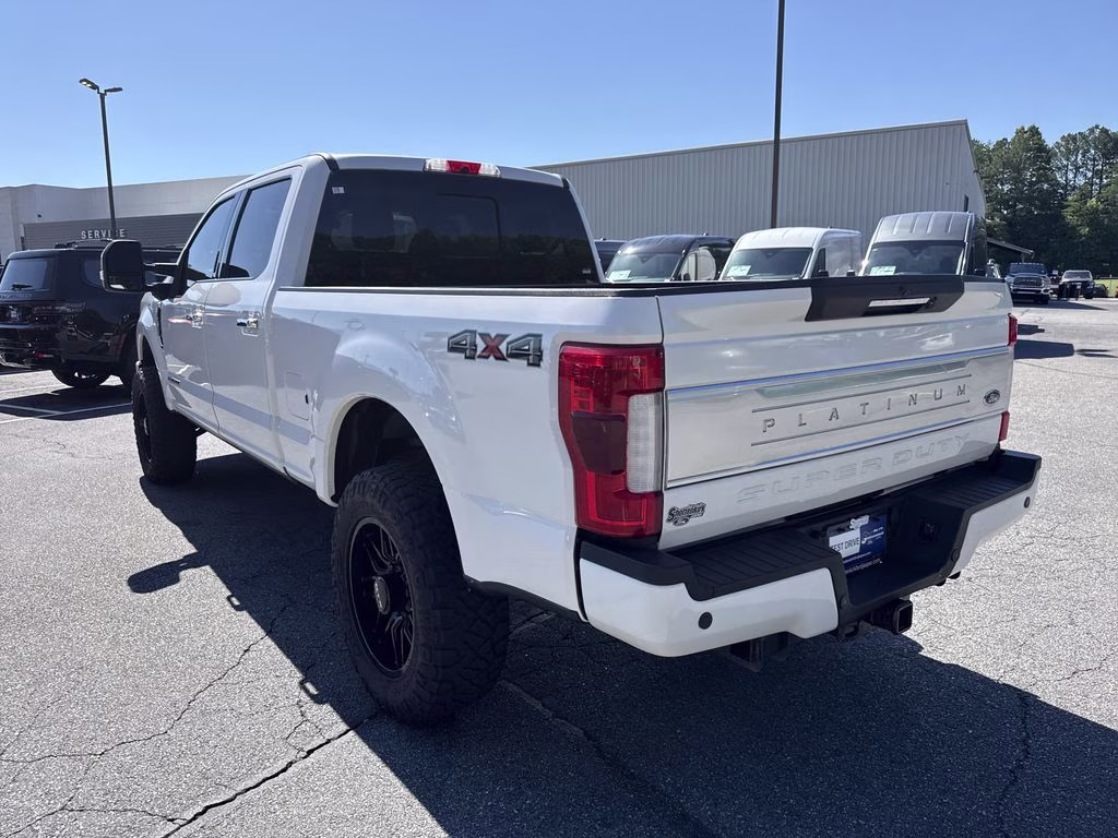 2019 White Platinum Metallic Tri-Coat Ford Super Duty F-250 SRW Platinum 4X4 Truck
