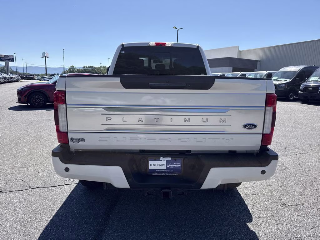 2019 White Platinum Metallic Tri-Coat Ford Super Duty F-250 SRW Platinum 4X4 Truck