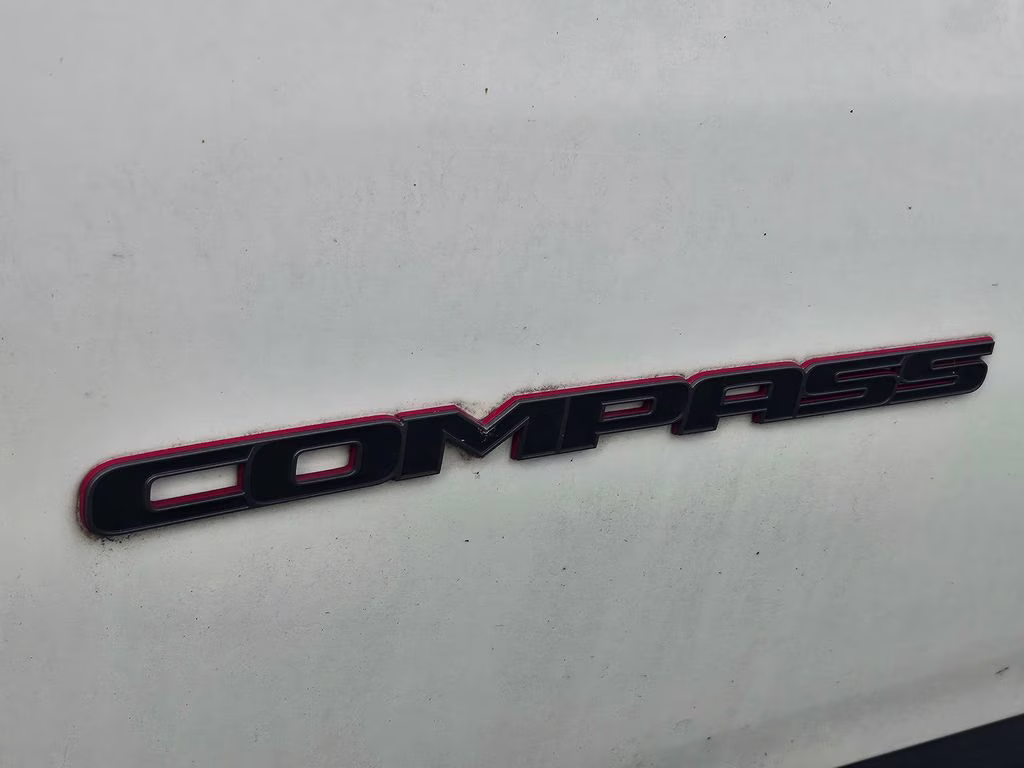 2019 White Clearcoat Jeep Compass Trailhawk 4X4 SUV
