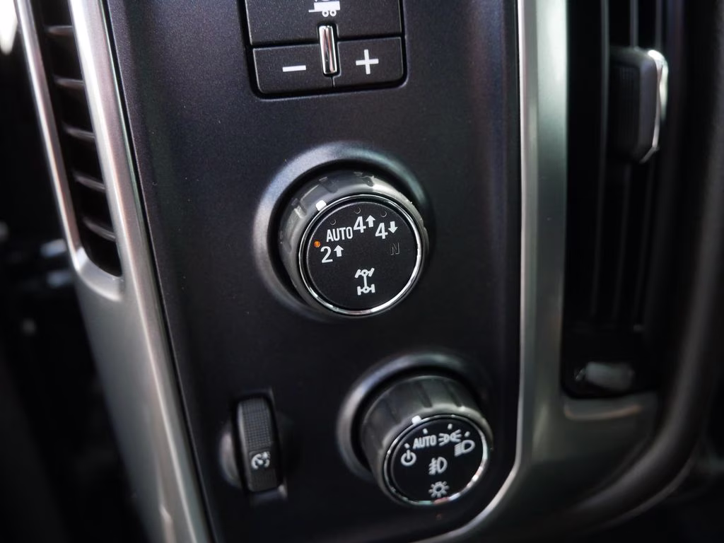2018 Graphite Metallic Chevrolet Silverado 1500 LTZ 4X4 Truck
