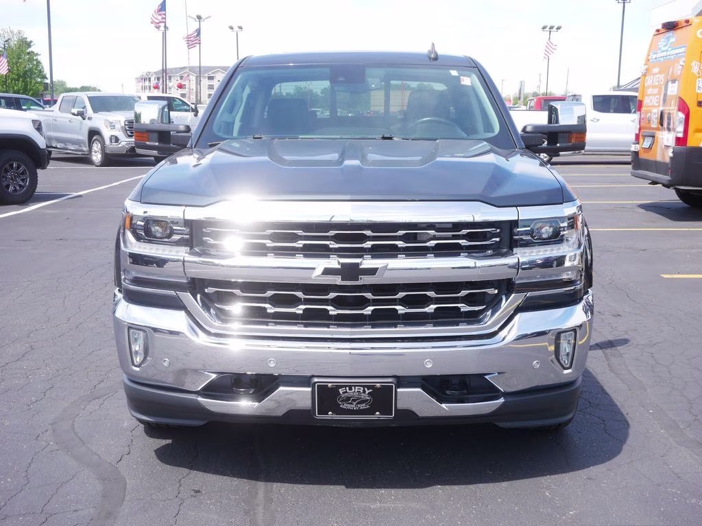 2018 Graphite Metallic Chevrolet Silverado 1500 LTZ 4X4 Truck