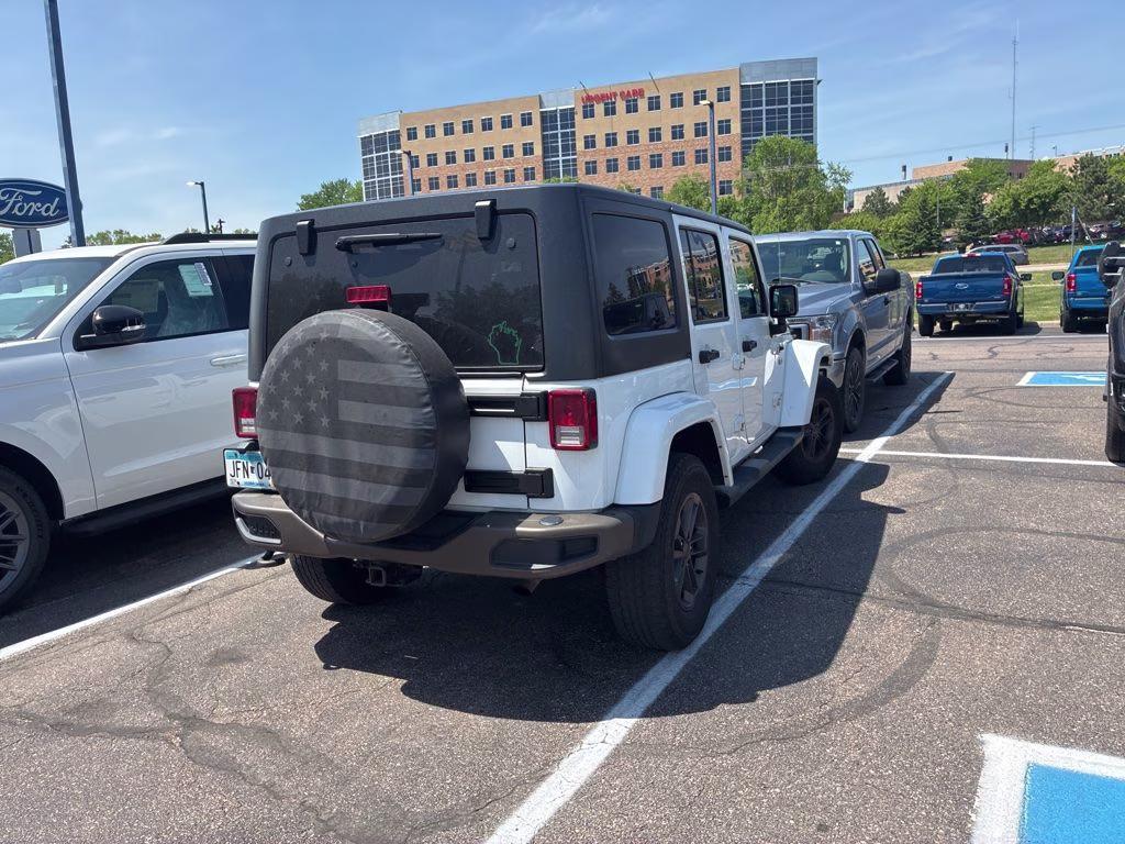 2016 Bright White Clearcoat Jeep Wrangler Unlimited Sahara 4X4 SUV