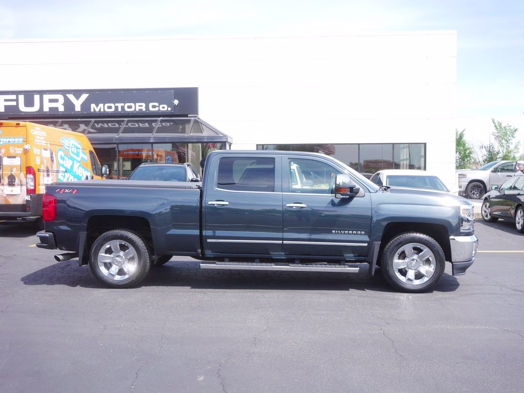 2018 Graphite Metallic Chevrolet Silverado 1500 LTZ 4X4 Truck