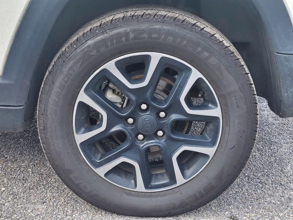 2019 White Clearcoat Jeep Compass Trailhawk 4X4 SUV