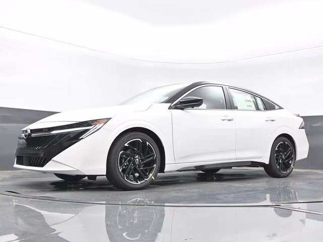 2026 Aspen White/Super Black Nissan Sentra SR FWD Sedan