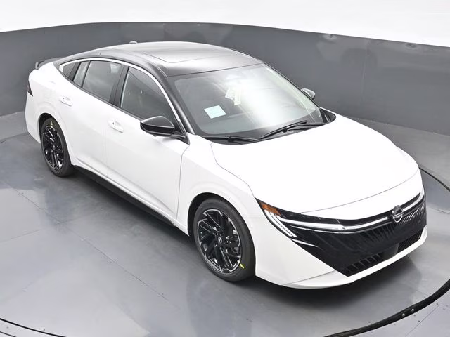 2026 Aspen White/Super Black Nissan Sentra SR FWD Sedan
