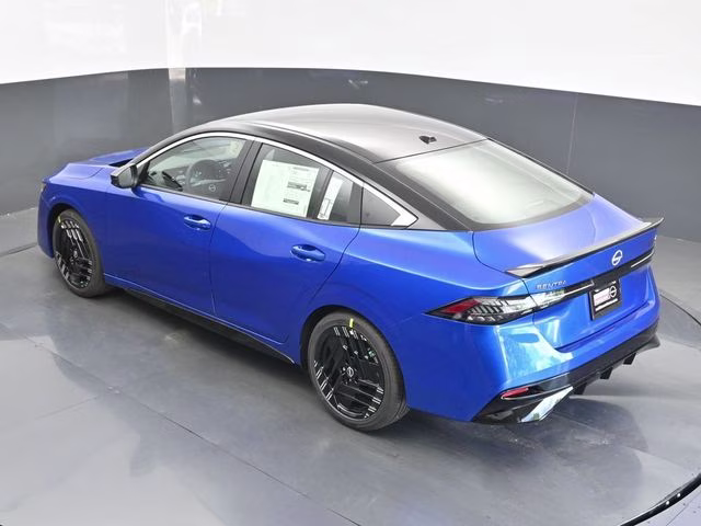 2026 Bluestone Pearl/Super Blk Nissan Sentra SR FWD Sedan