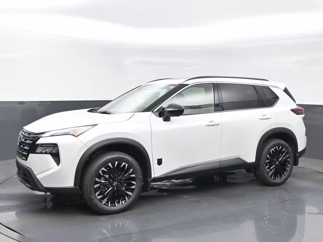 2026 Everest White Pearl Tricoat Nissan Rogue Dark Armor FWD SUV