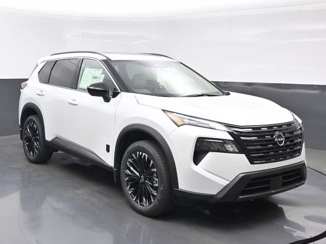 2026 Everest White Pearl Tricoat Nissan Rogue Dark Armor FWD SUV