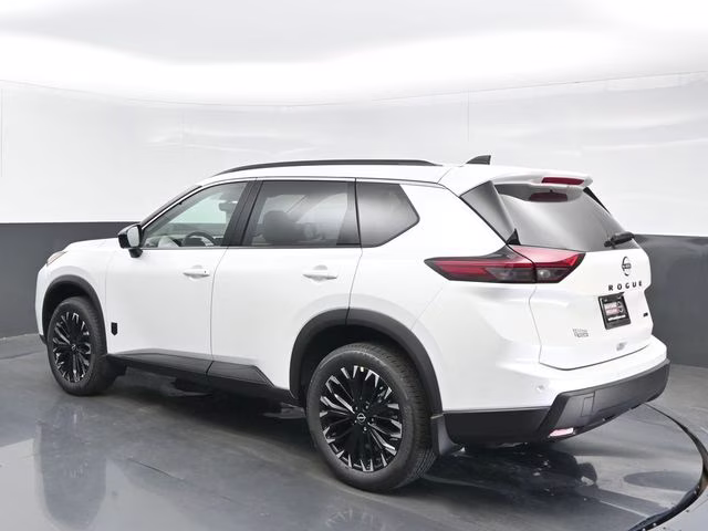 2026 Everest White Pearl Tricoat Nissan Rogue Dark Armor AWD SUV