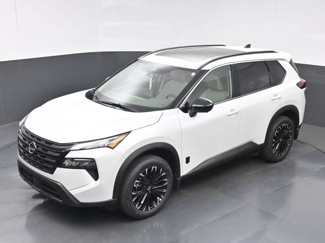 2026 Everest White Pearl Tricoat Nissan Rogue Dark Armor AWD SUV
