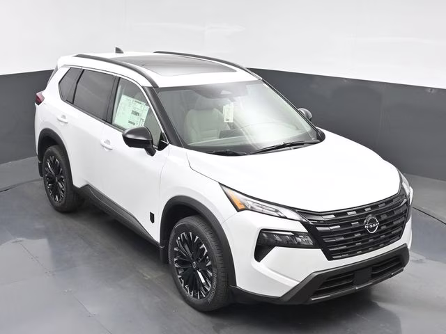 2026 Everest White Pearl Tricoat Nissan Rogue Dark Armor AWD SUV