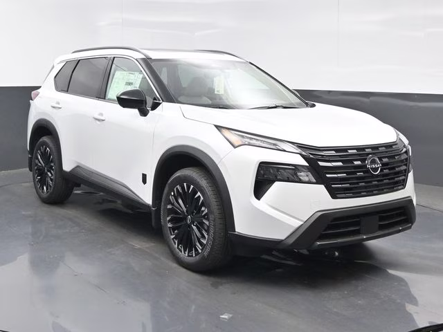 2026 Everest White Pearl Tricoat Nissan Rogue Dark Armor AWD SUV