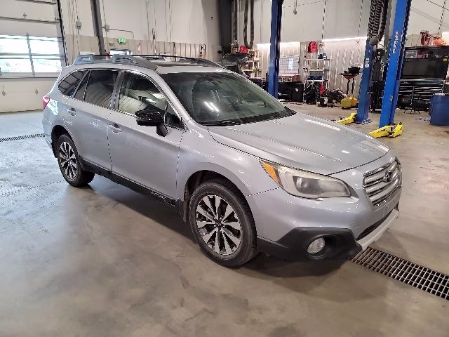 2015 Ice Silver Metallic Subaru Outback 3.6R AWD SUV