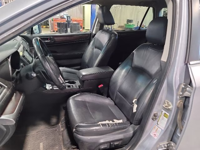 2015 Ice Silver Metallic Subaru Outback 3.6R AWD SUV