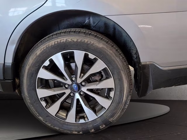 2015 Ice Silver Metallic Subaru Outback 3.6R AWD SUV