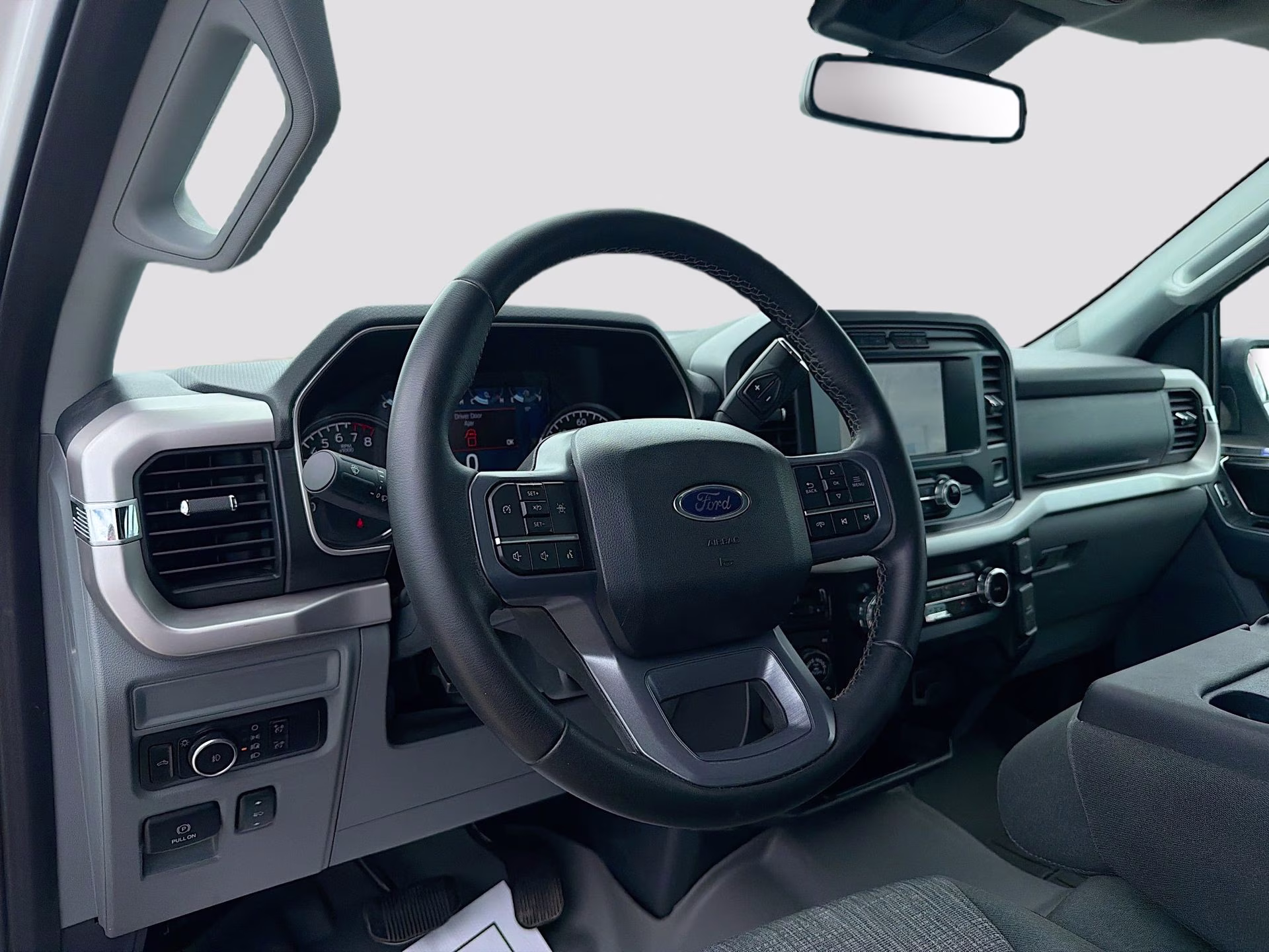 2023 Oxford White Ford F-150 XLT 4X4 Truck