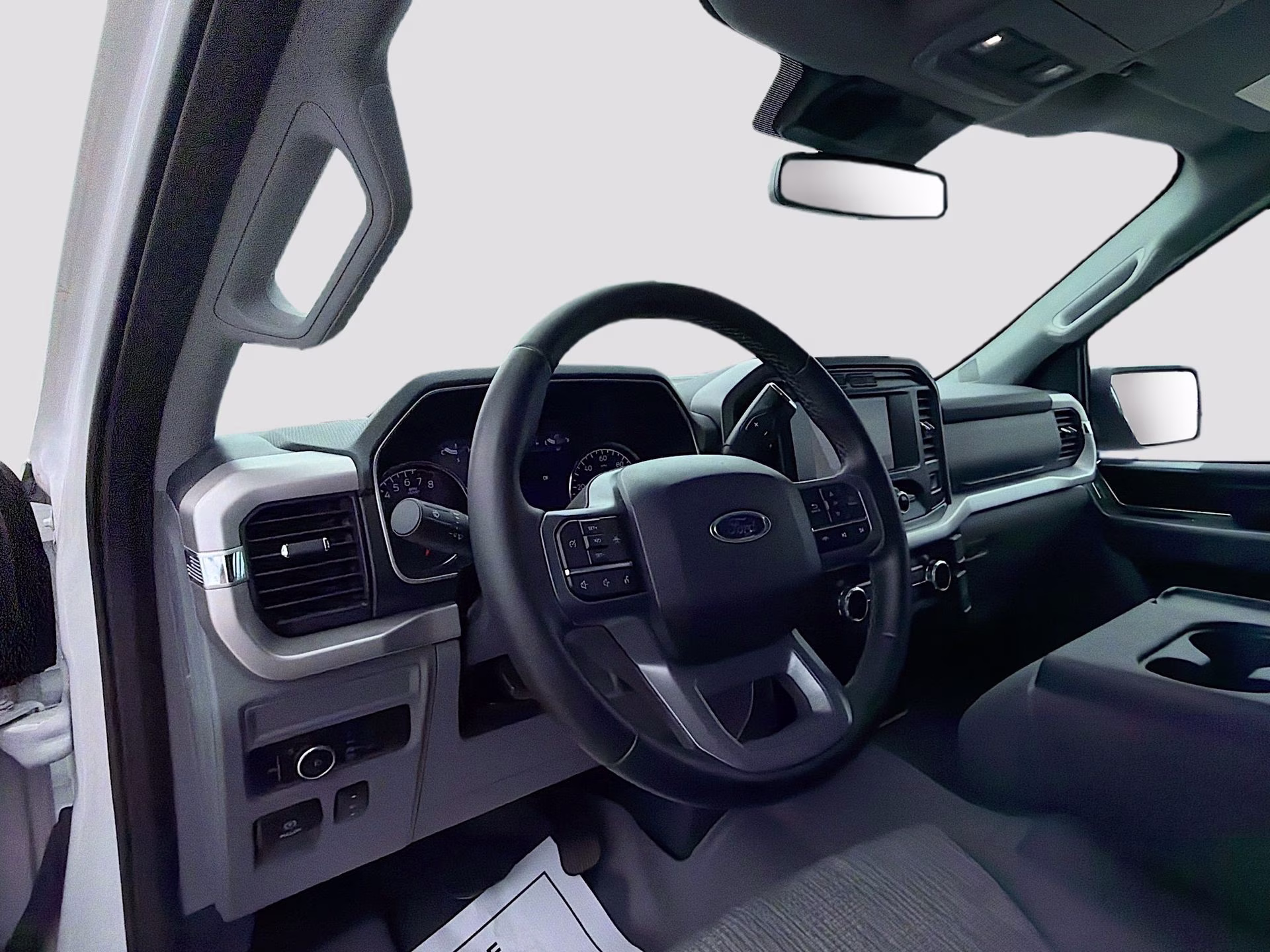 2023 Oxford White Ford F-150 XLT 4X4 Truck