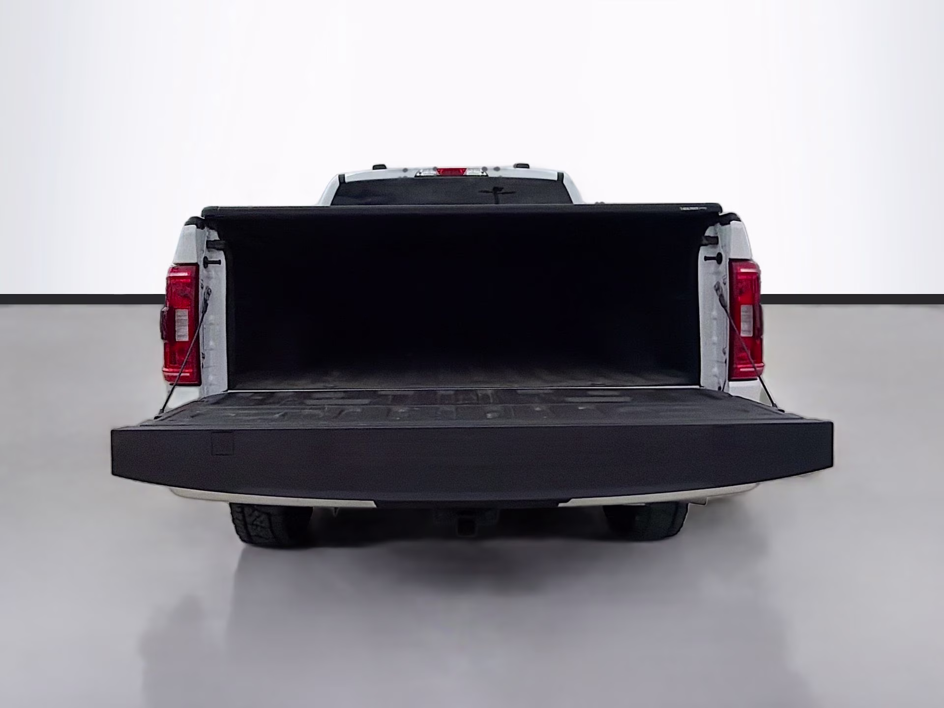 2023 Oxford White Ford F-150 XLT 4X4 Truck