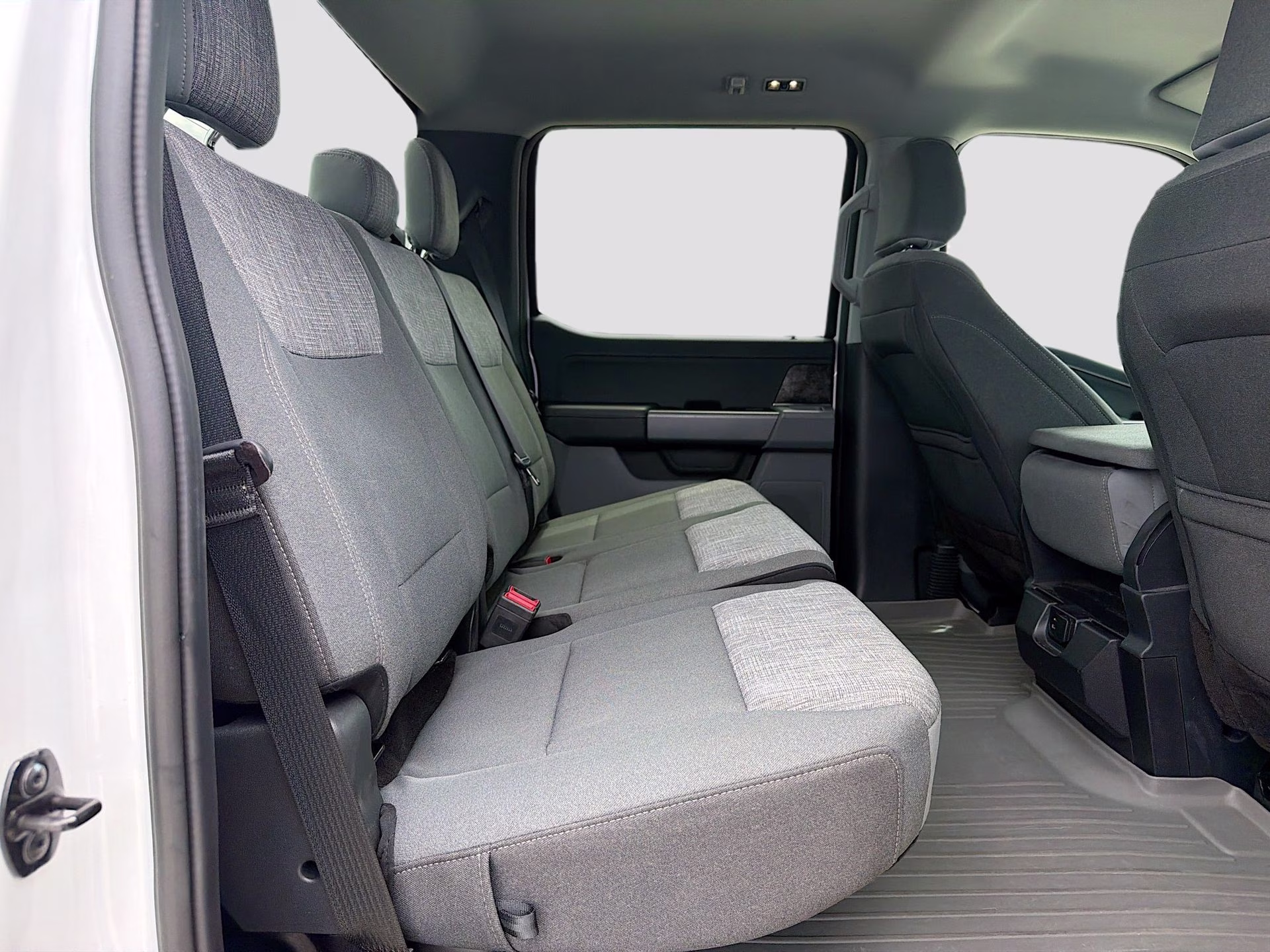 2023 Oxford White Ford F-150 XLT 4X4 Truck
