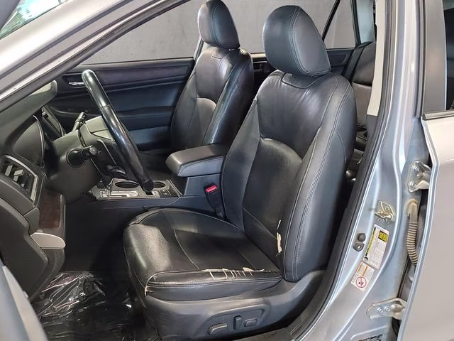 2015 Ice Silver Metallic Subaru Outback 3.6R AWD SUV