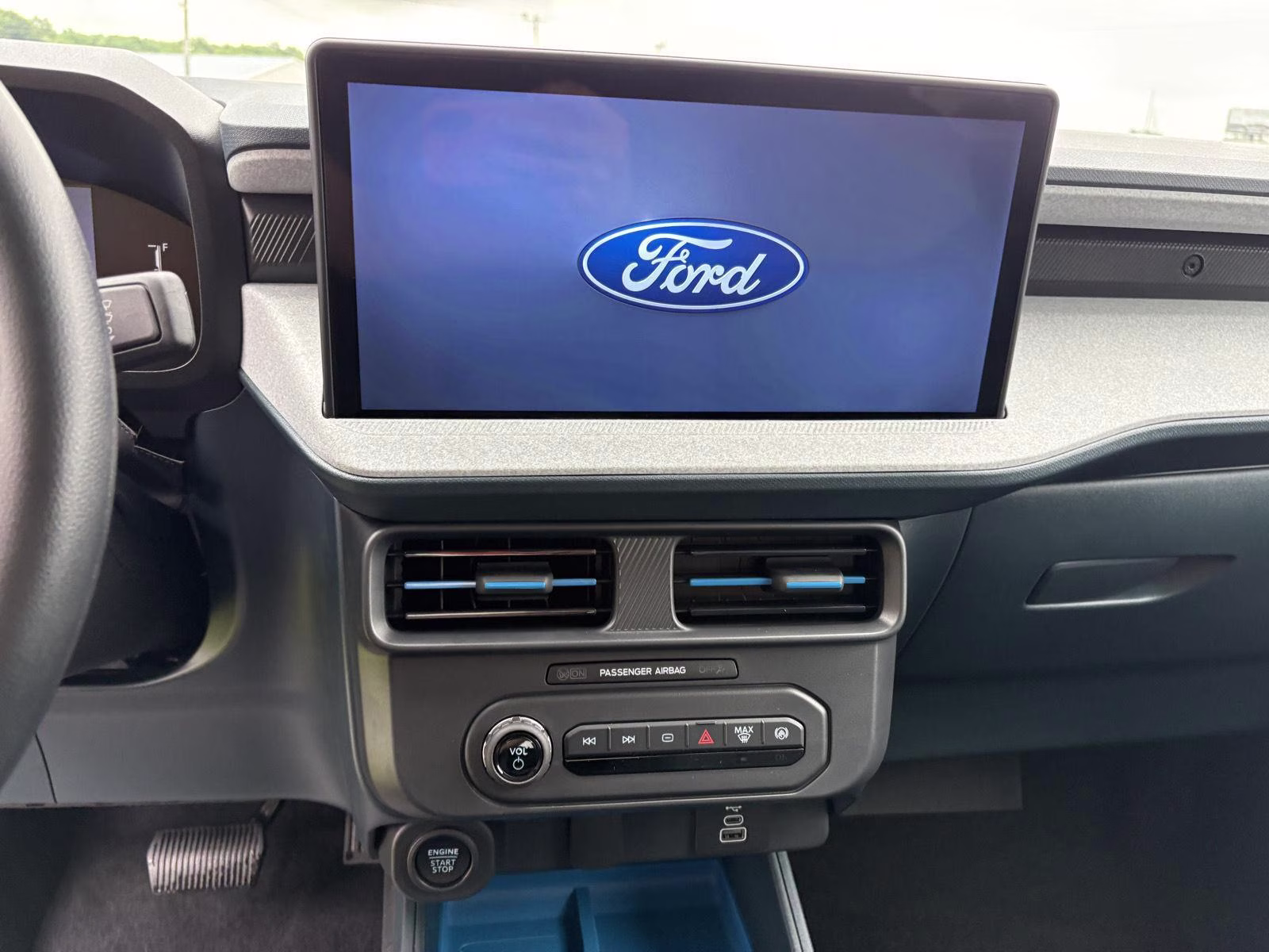 2026 Azure Gray Metallic Tri-Coat Ford Maverick XLT AWD Truck