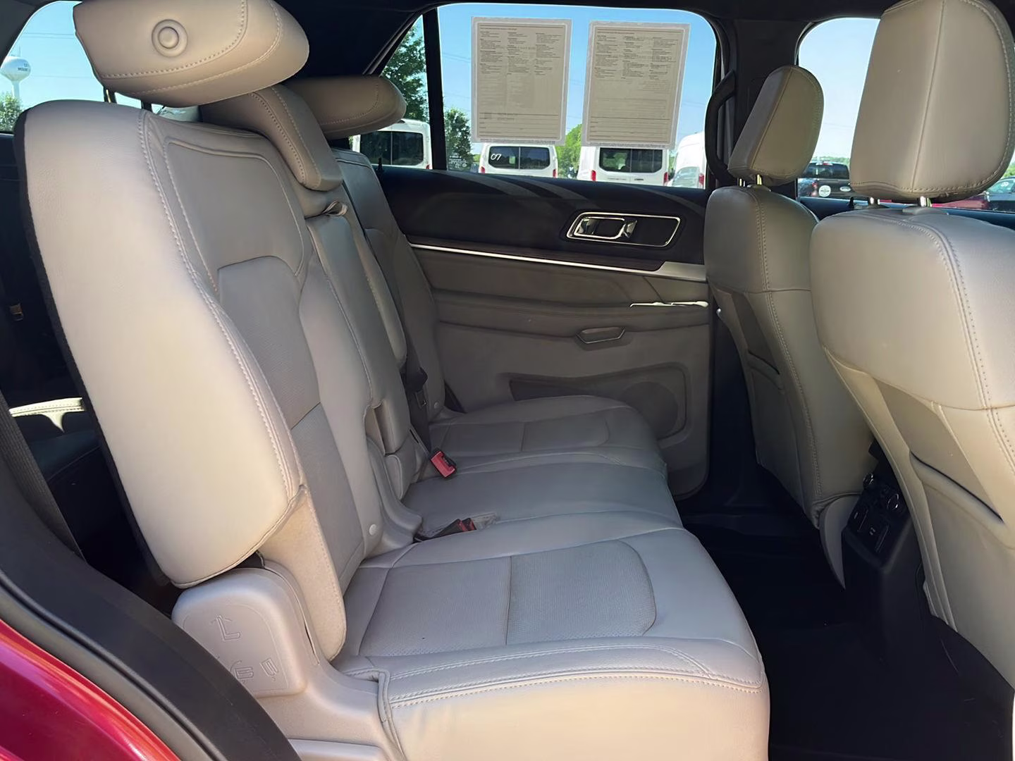 2018 Ruby Red Metallic Tinted Clearcoat Ford Explorer Limited FWD SUV