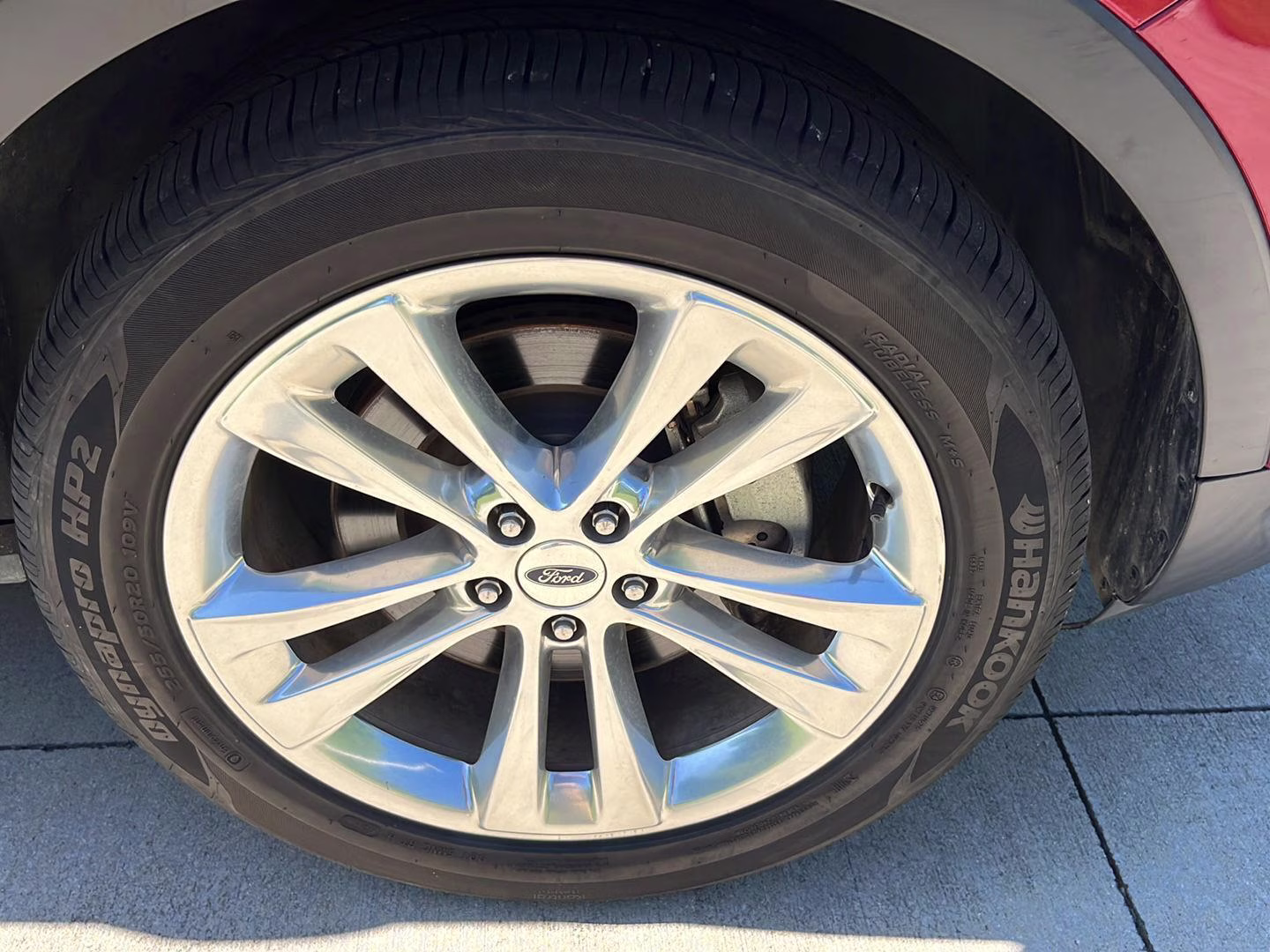 2018 Ruby Red Metallic Tinted Clearcoat Ford Explorer Limited FWD SUV