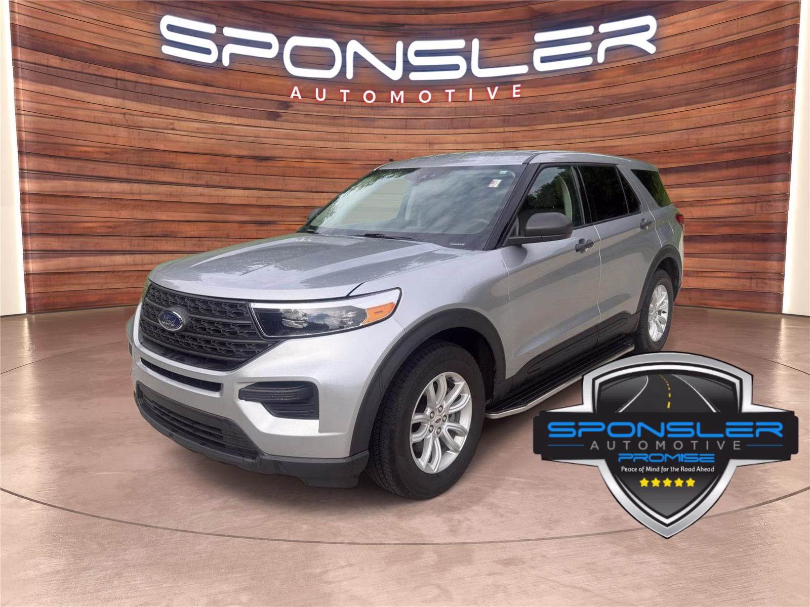 2021 Ford Explorer Base 4WD's photo
