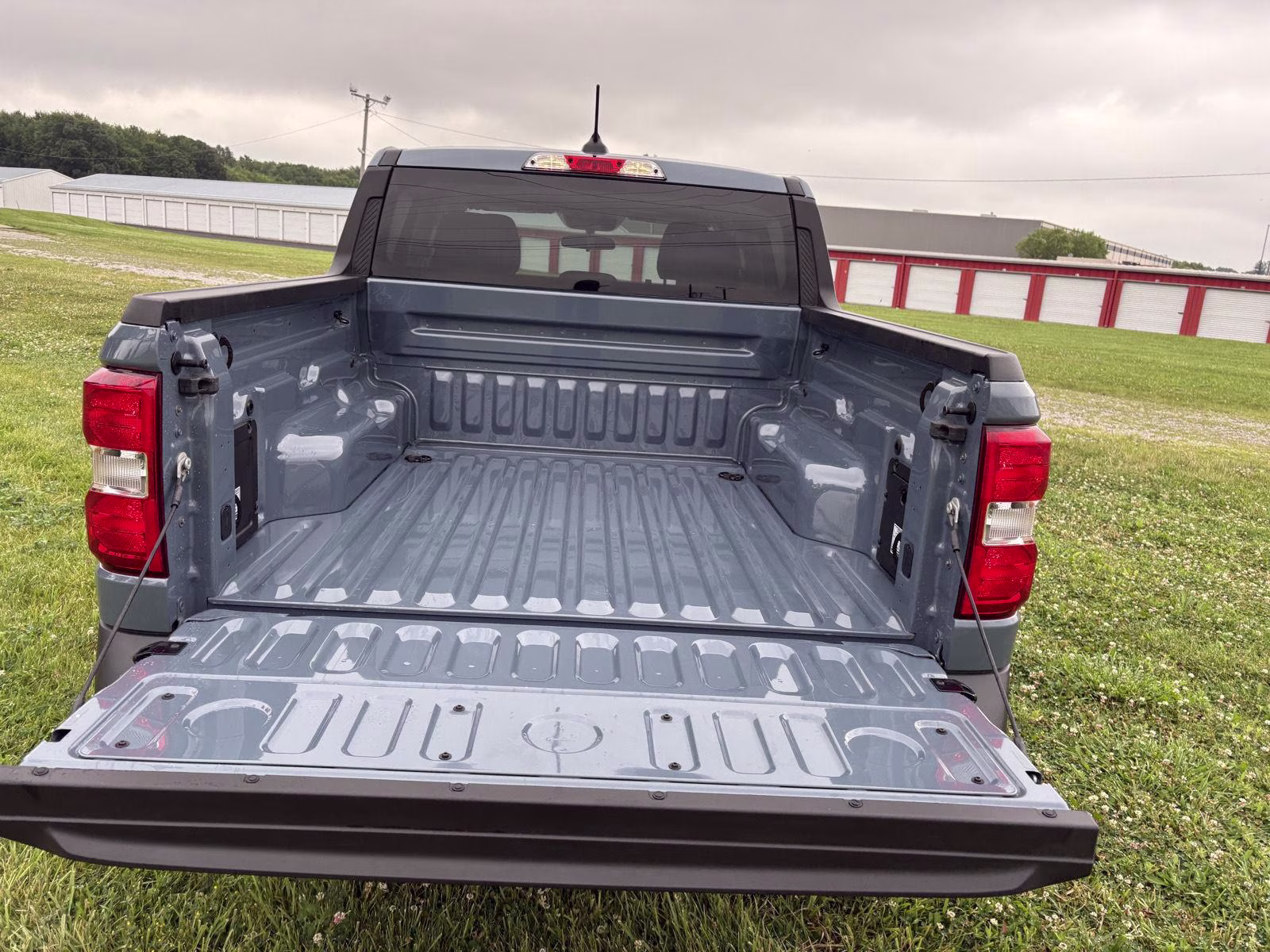 2026 Azure Gray Metallic Tri-Coat Ford Maverick XLT AWD Truck