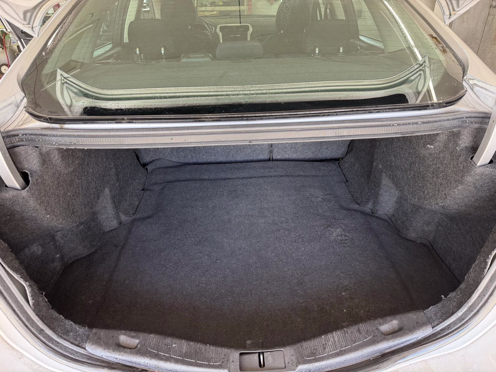 2014 Ingot Silver Metallic Ford Fusion SE FWD Sedan