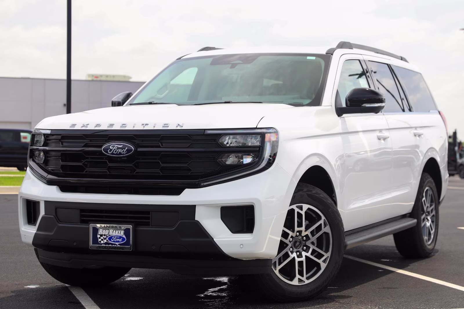 2026 Star White Metallic Tri-Coat Ford Expedition Active 4X4 SUV