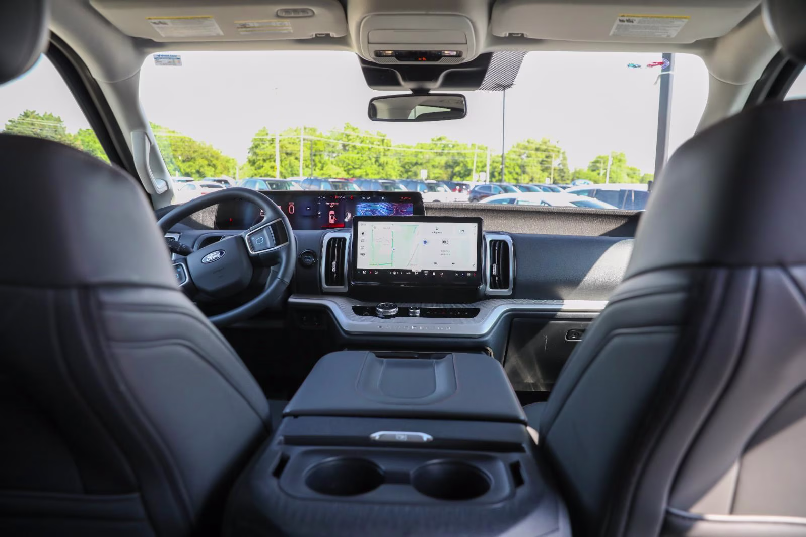 2025 Oxford White Ford Expedition Active 4X4 SUV