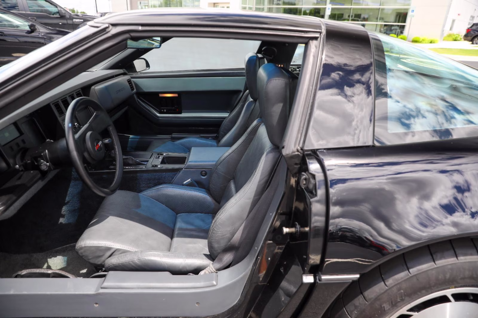 1984 BLACK Chevrolet Corvette FWD