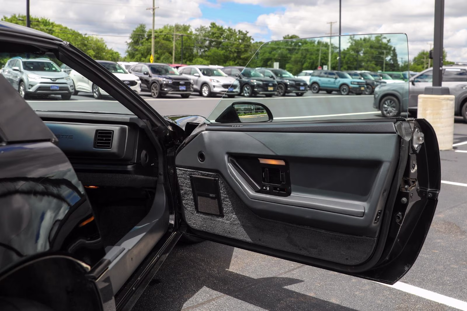 1984 BLACK Chevrolet Corvette FWD