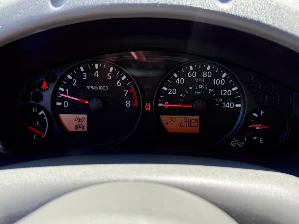 2021 Glacier White Nissan Frontier SV 4X4 Truck