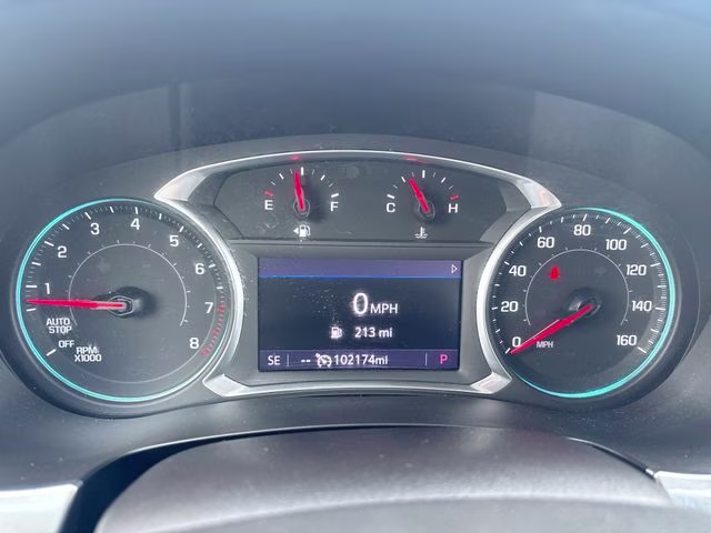 2021 Steel Metallic Chevrolet Traverse LT AWD SUV