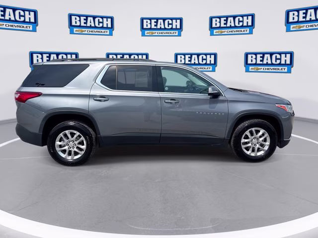 2021 Steel Metallic Chevrolet Traverse LT AWD SUV
