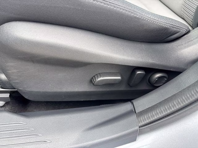2021 Ice Silver Metallic Subaru Outback Premium AWD SUV