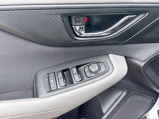 2021 Ice Silver Metallic Subaru Outback Premium AWD SUV